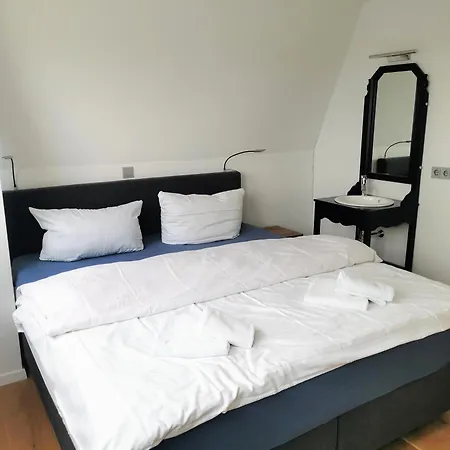 Strandrose Im Haus Inselrose Апартаменты Йюст